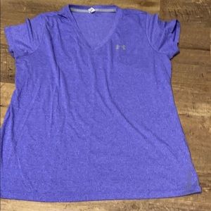 UA v neck